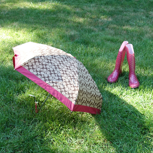 Coach Signature Mini Umbrella 🎉Host Pick🎉 - Picture 5 of 5